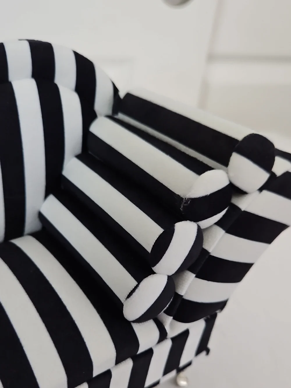 NWOT Mini Sofa Jewelry Box